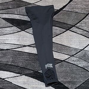 VS PINK 2017 ULTIMATE CRISS-CROSS ANKLE LEGGINGS
